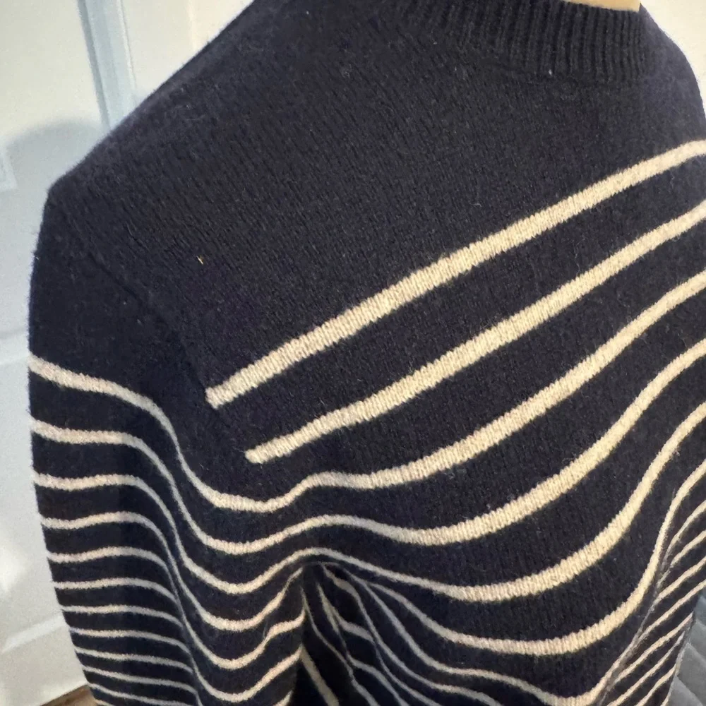 NWT J CREW WOOL SWEATER - Picture 2 of 8